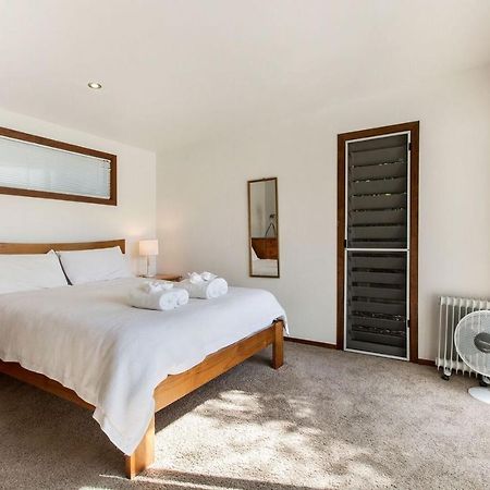 Karaka Sanctuary With Spa Pool By Waiheke Unlimited Oneroa Phòng bức ảnh