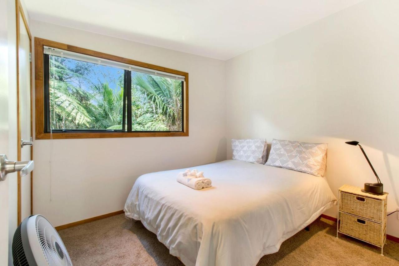 Karaka Sanctuary With Spa Pool By Waiheke Unlimited Oneroa Phòng bức ảnh